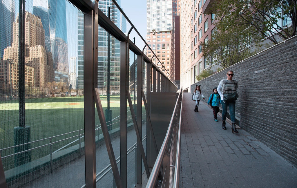 20140504_LIVING-slide-2SHK-jumbo