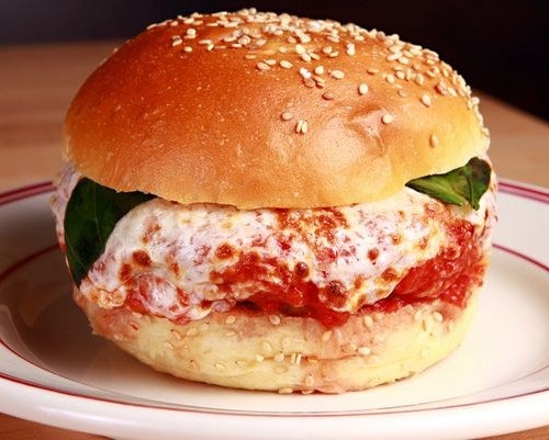 Ballparkfood_MeatballParmRoll_YankeeStadiumm