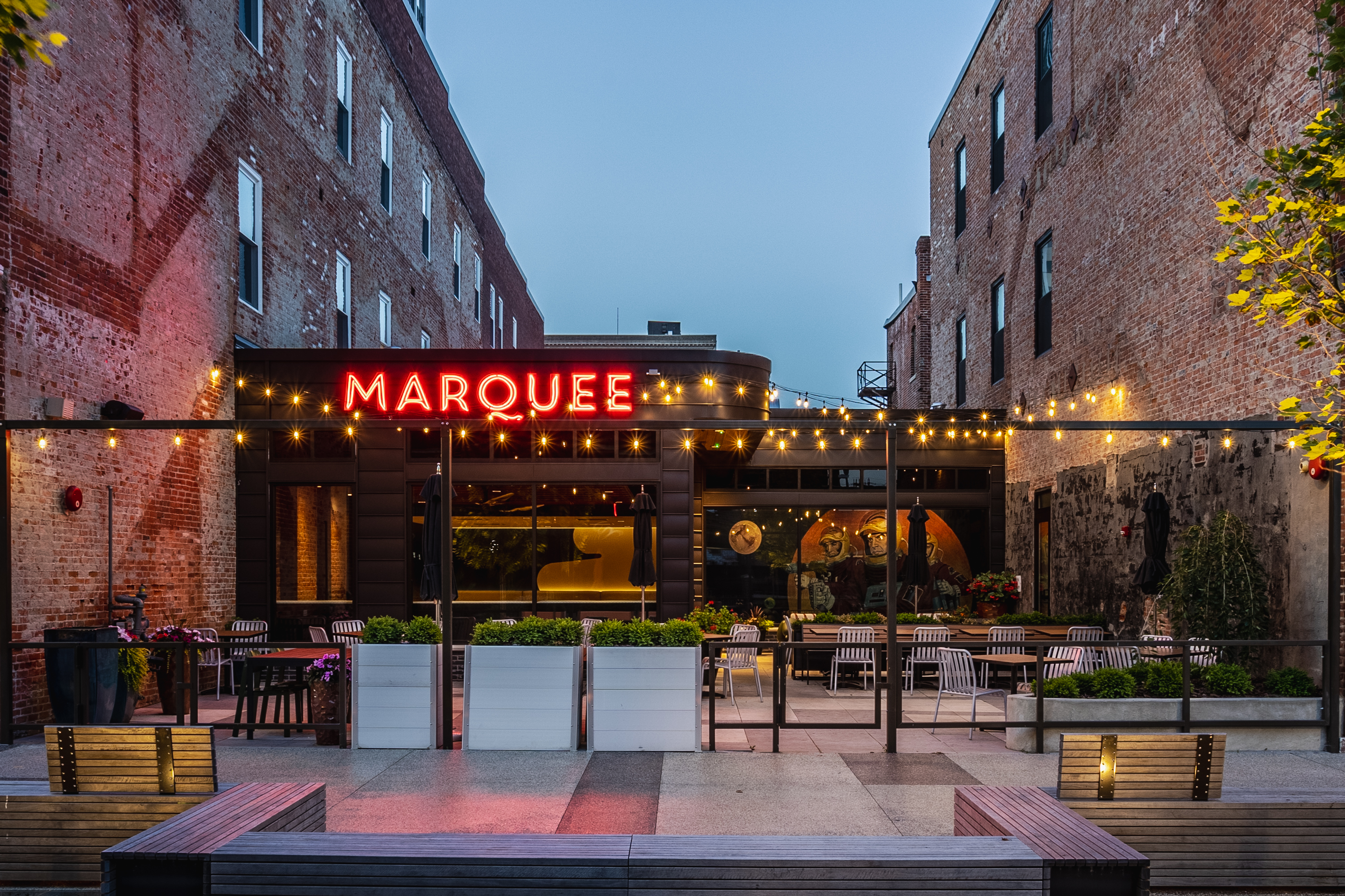 an outdoor dining area