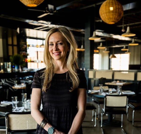 Photo of Suzanne Humphries