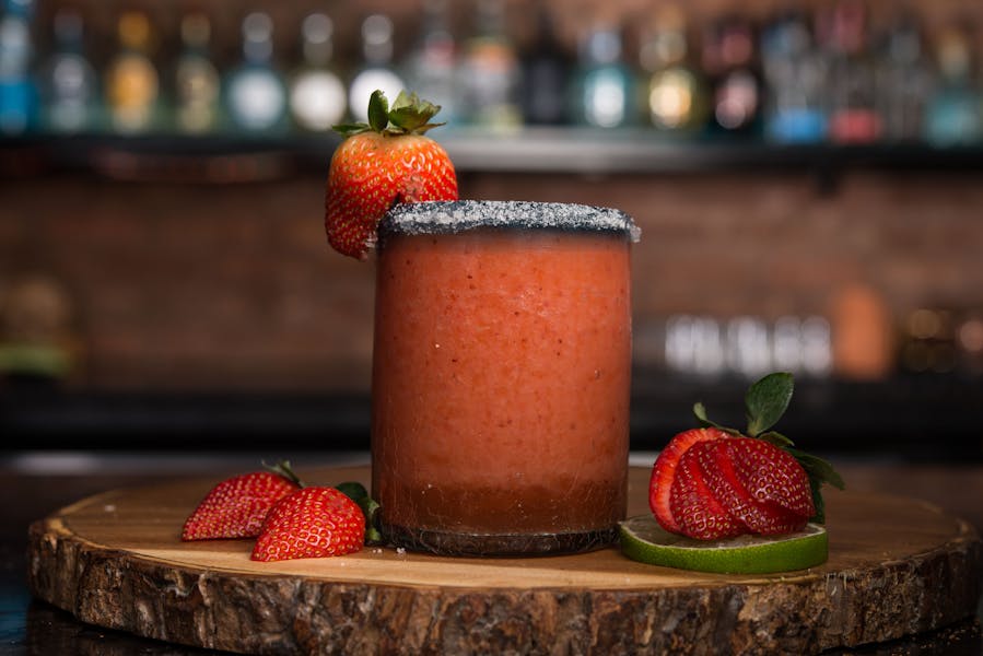 Thursday La Vaca Margarita Bar Mexican restaurant and bar in Pilsen, IL