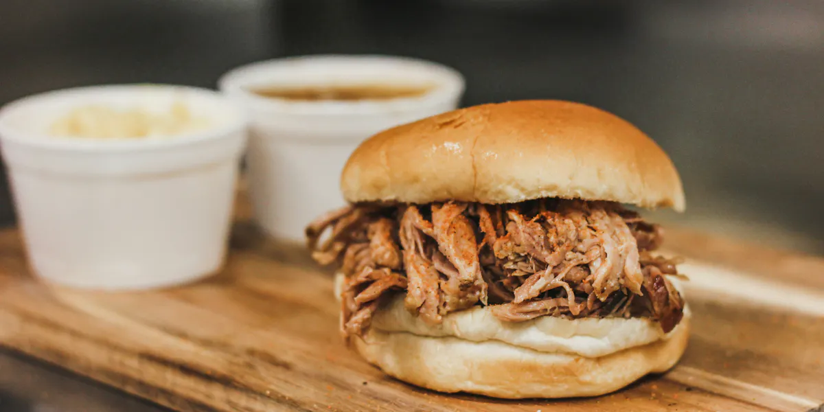 Lip Lickers BBQ - Photo 2