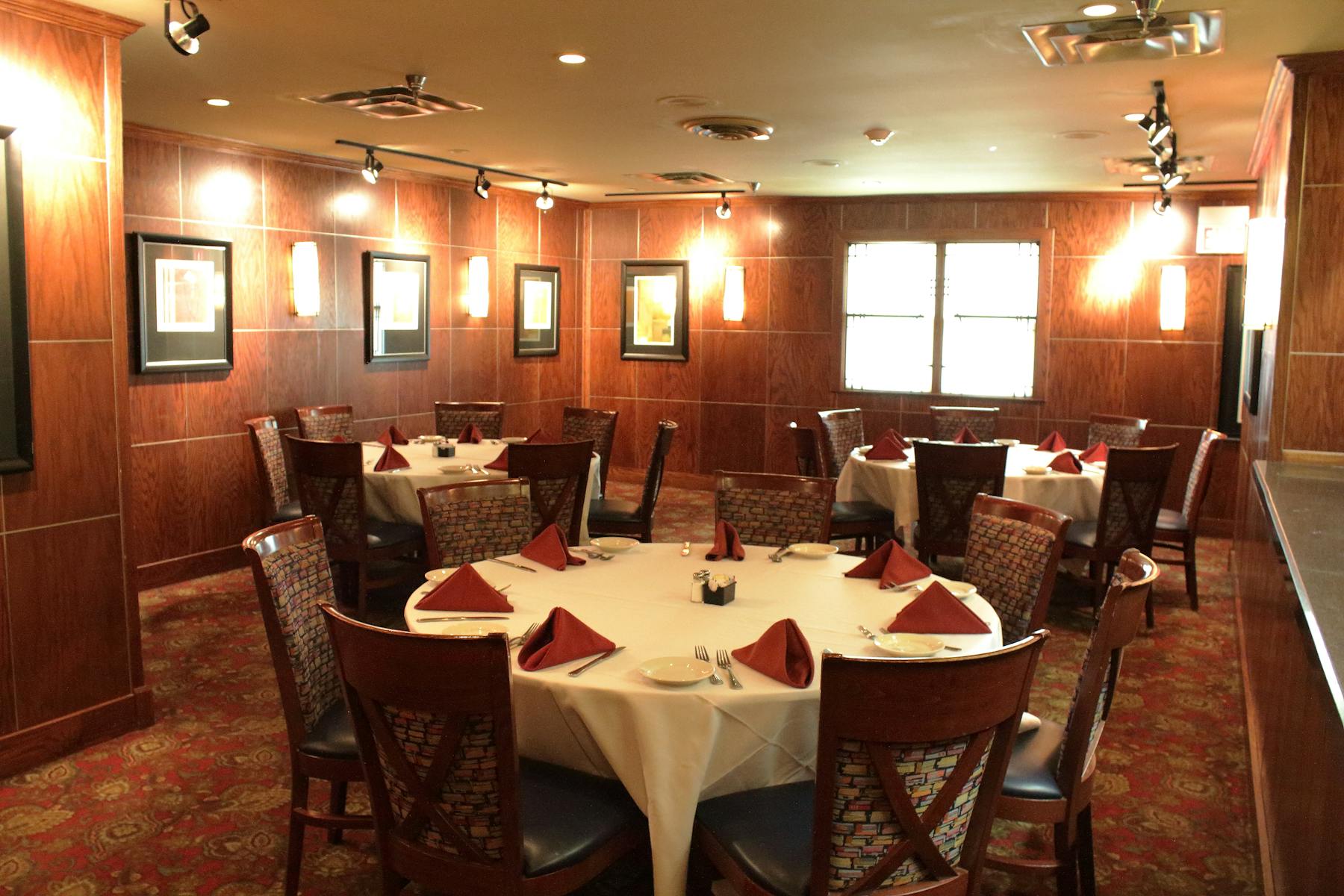 The Back Room Montgomery Inn World Famous Barbecue Restaurants in