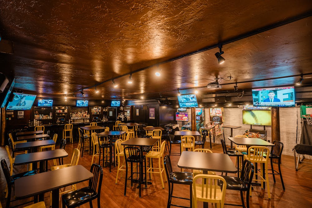sports bar in boston for game watches, the harp boston near td garden, holiday party venue in north station