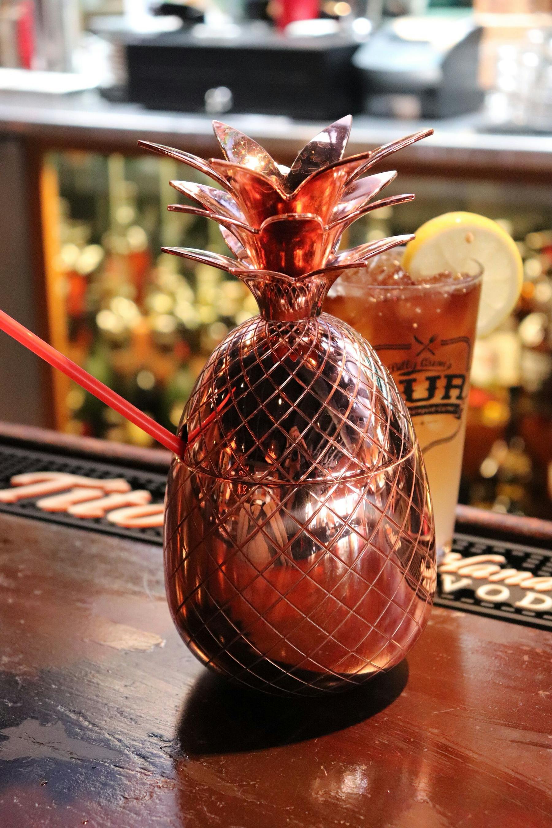 a drink with the form of a pineapple