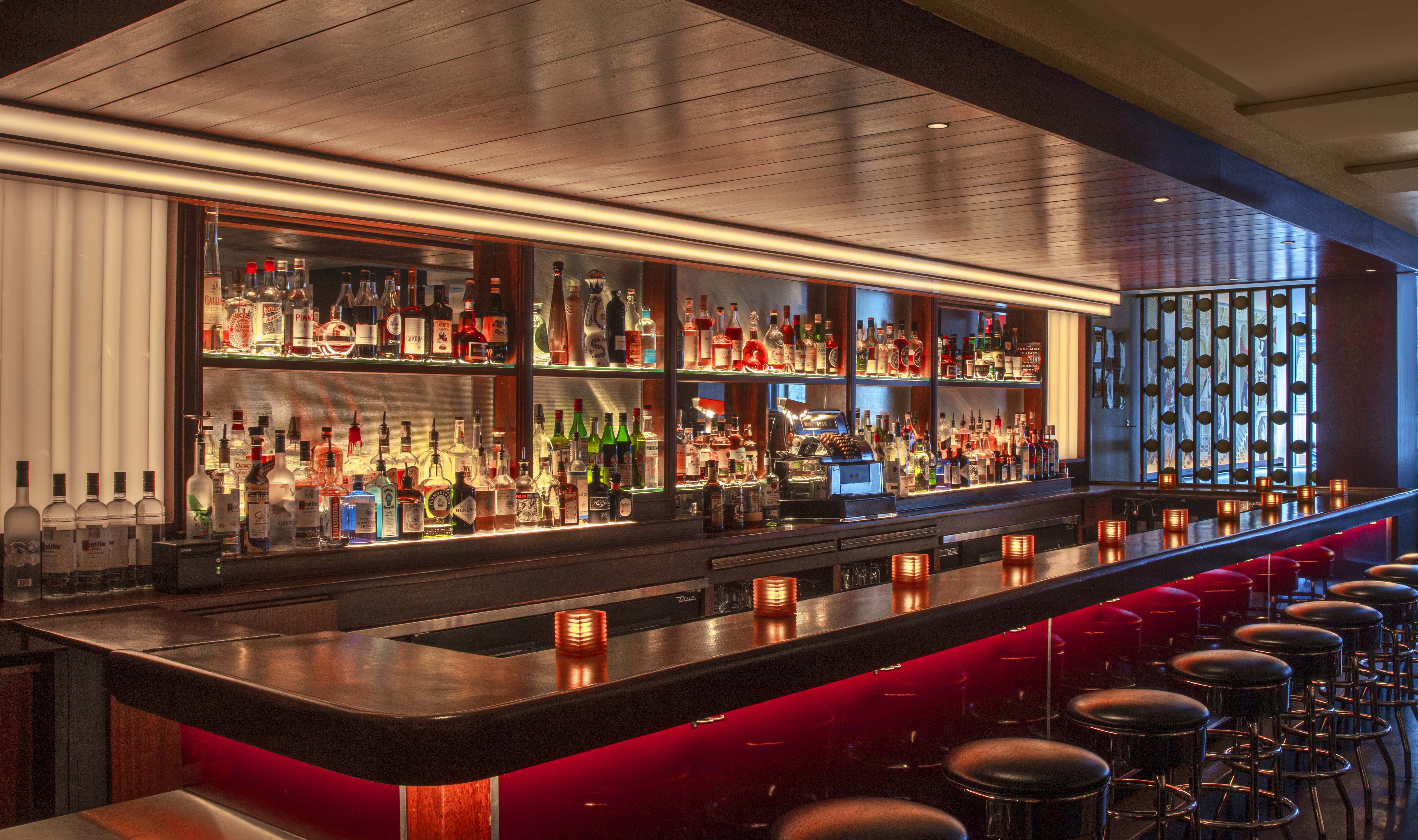 Happenings Cecchi’s American Bar and Grill in New York, NY