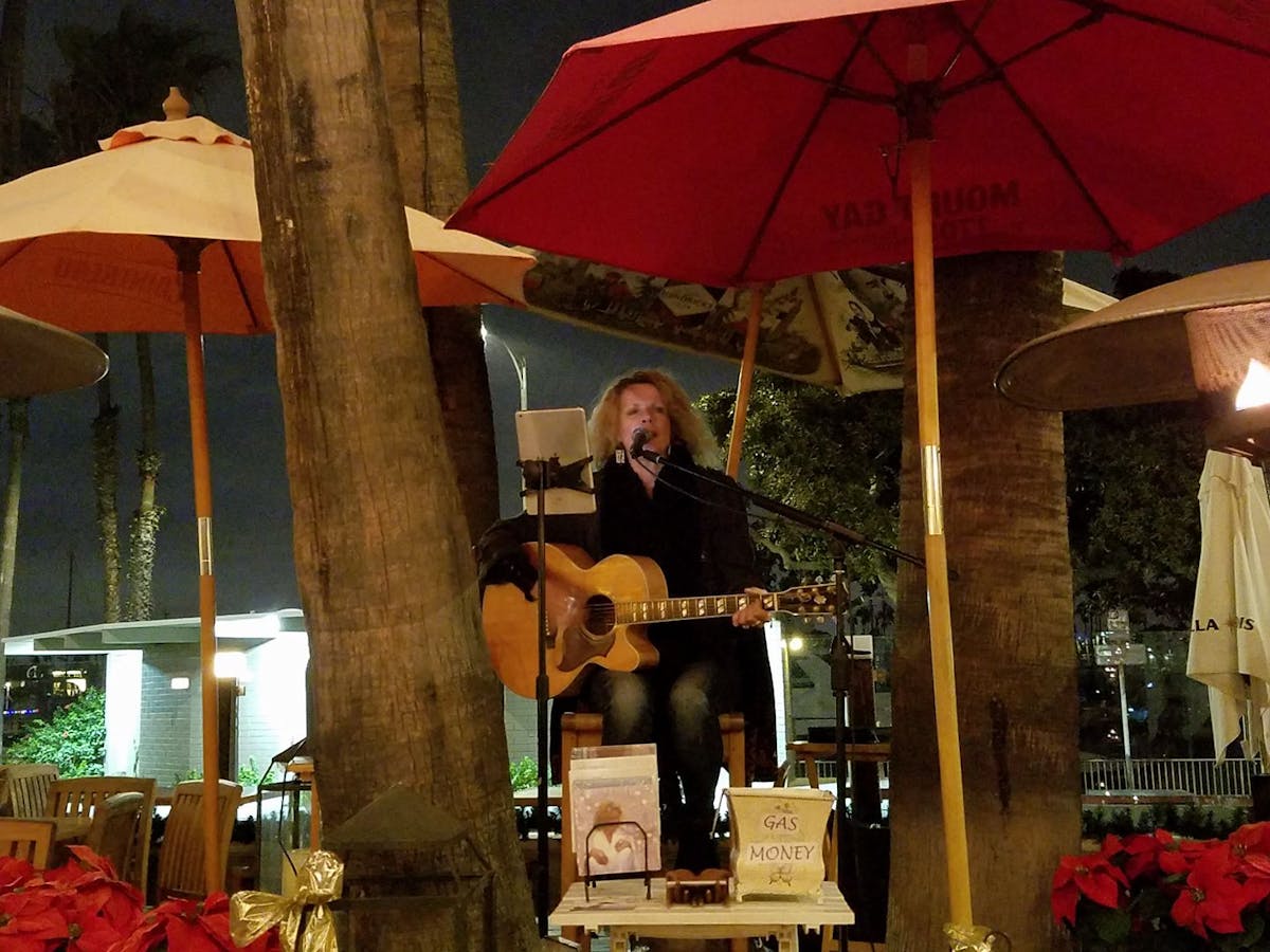 kelly fitzgerald at silky sullivan's