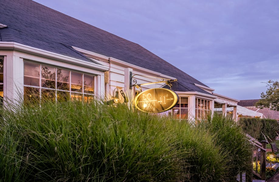 Lola 41 Nantucket Hours + Location Lola Hospitality Unique