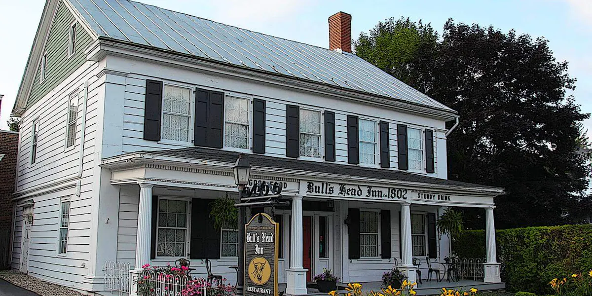 Bull’s Head Inn – bar restaurant