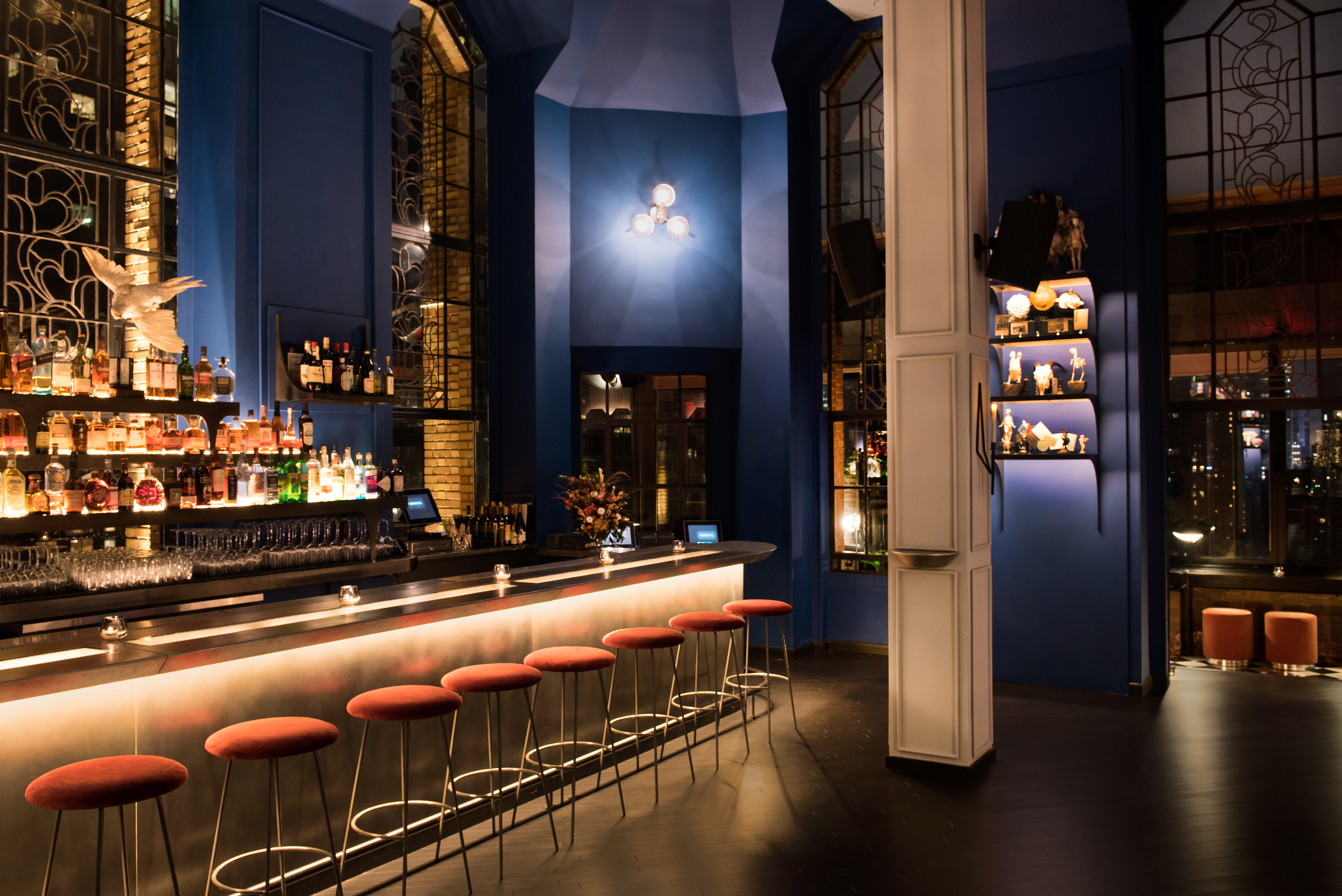 Ophelia Bar scene