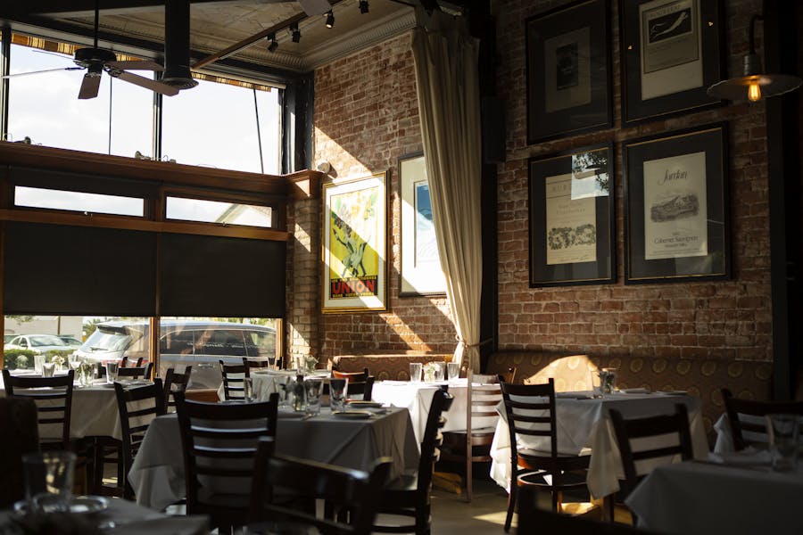 About Citrone Restaurant & Bar in Redlands, CA