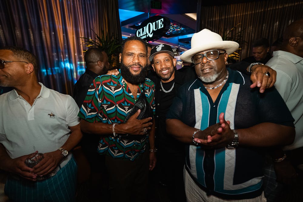 Cedric the Entertainer at Clique Bar & Lounge
