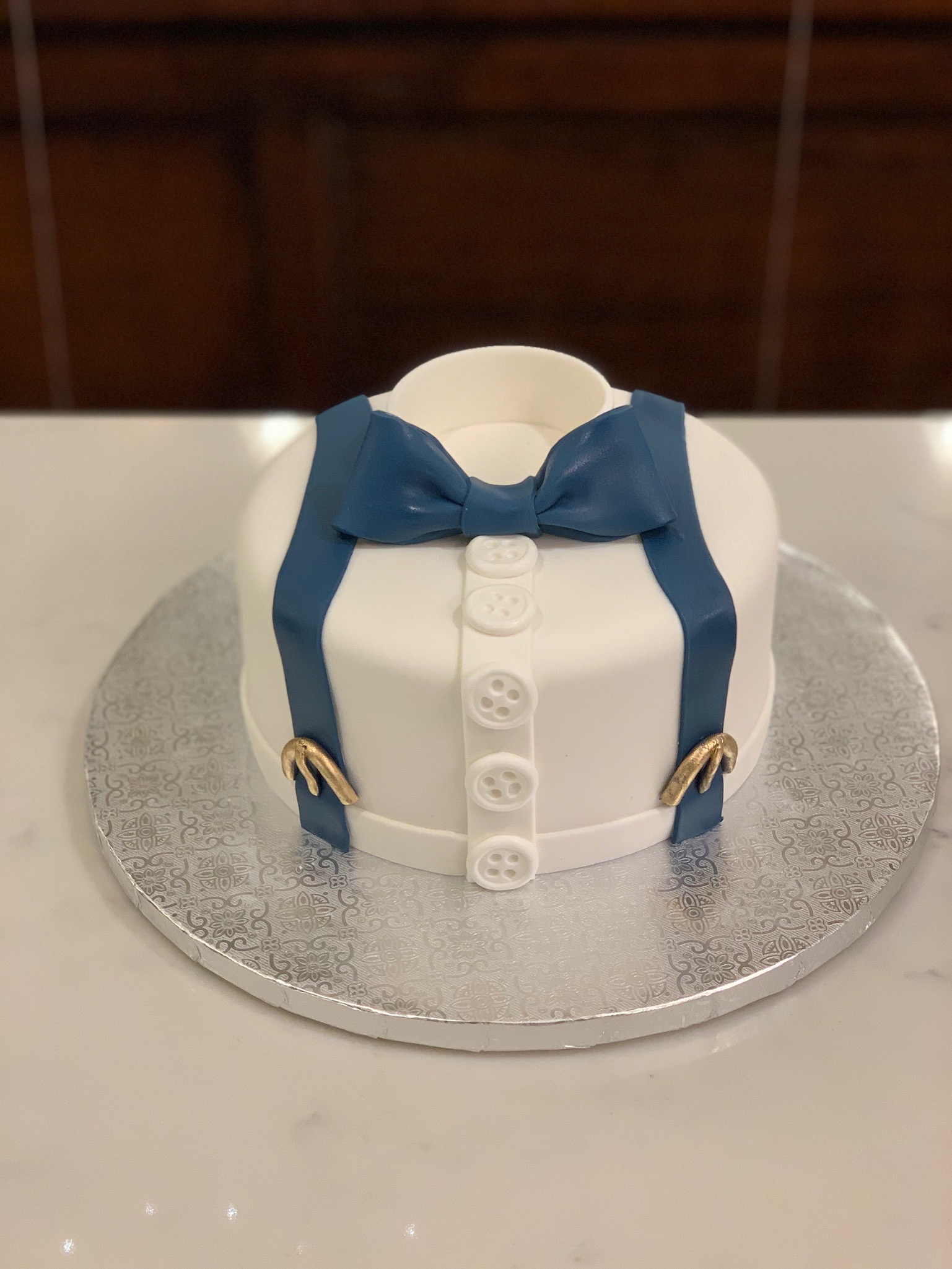 tuxedo shirt cake