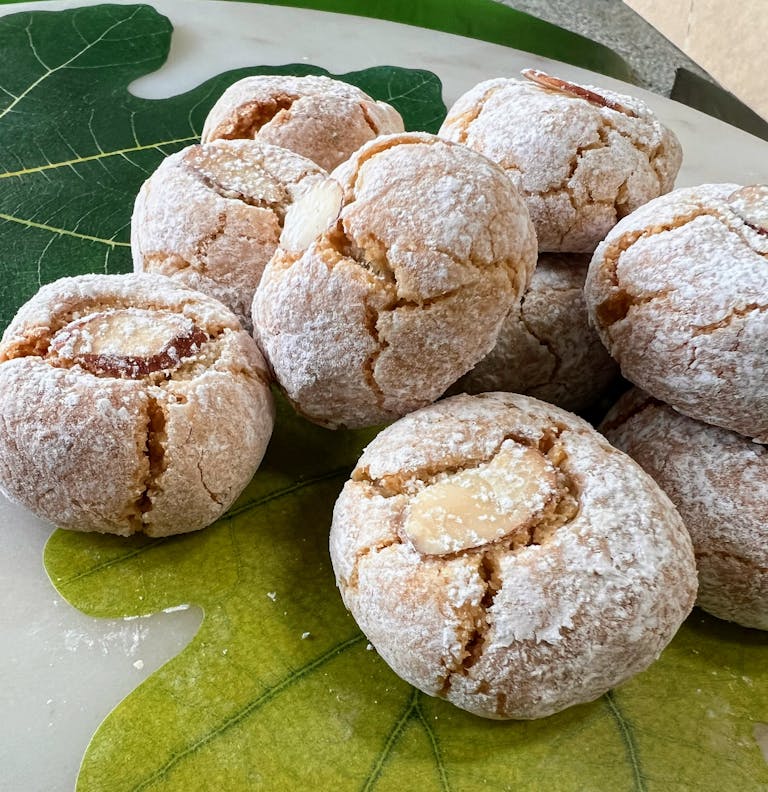 a doughnut sitting on top of a table