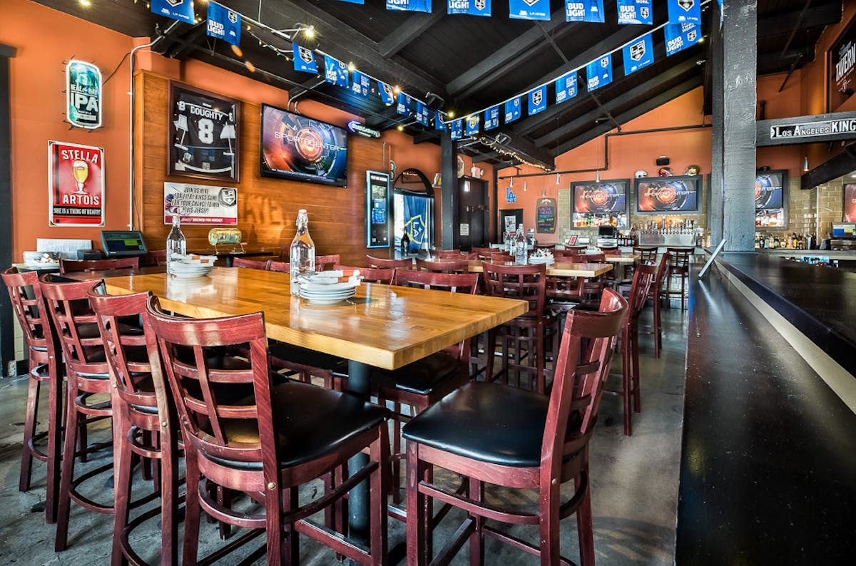 Torrance Tavern - Bar in Torrance