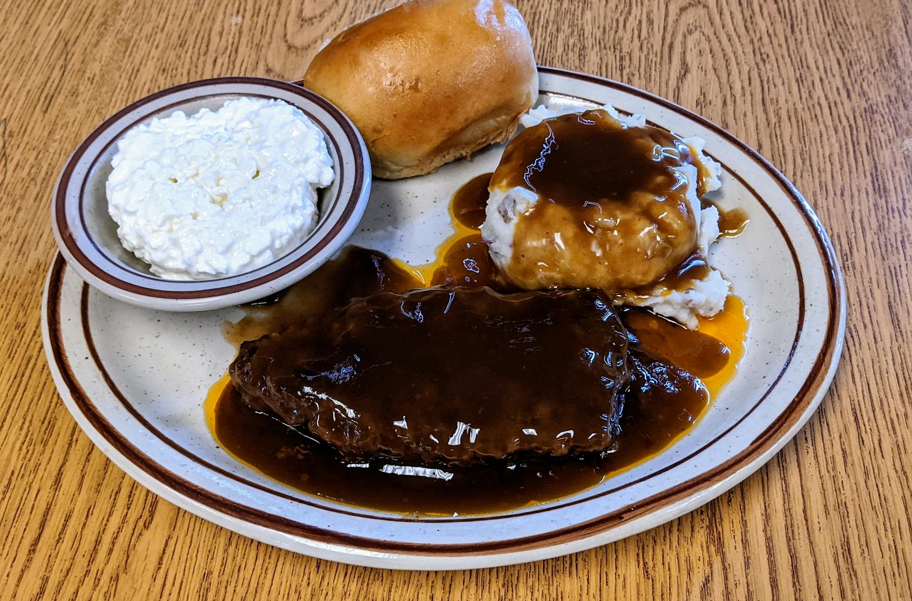 Tommy's Restaurant Delicious Home Style Food in Cedar Rapids, Iowa