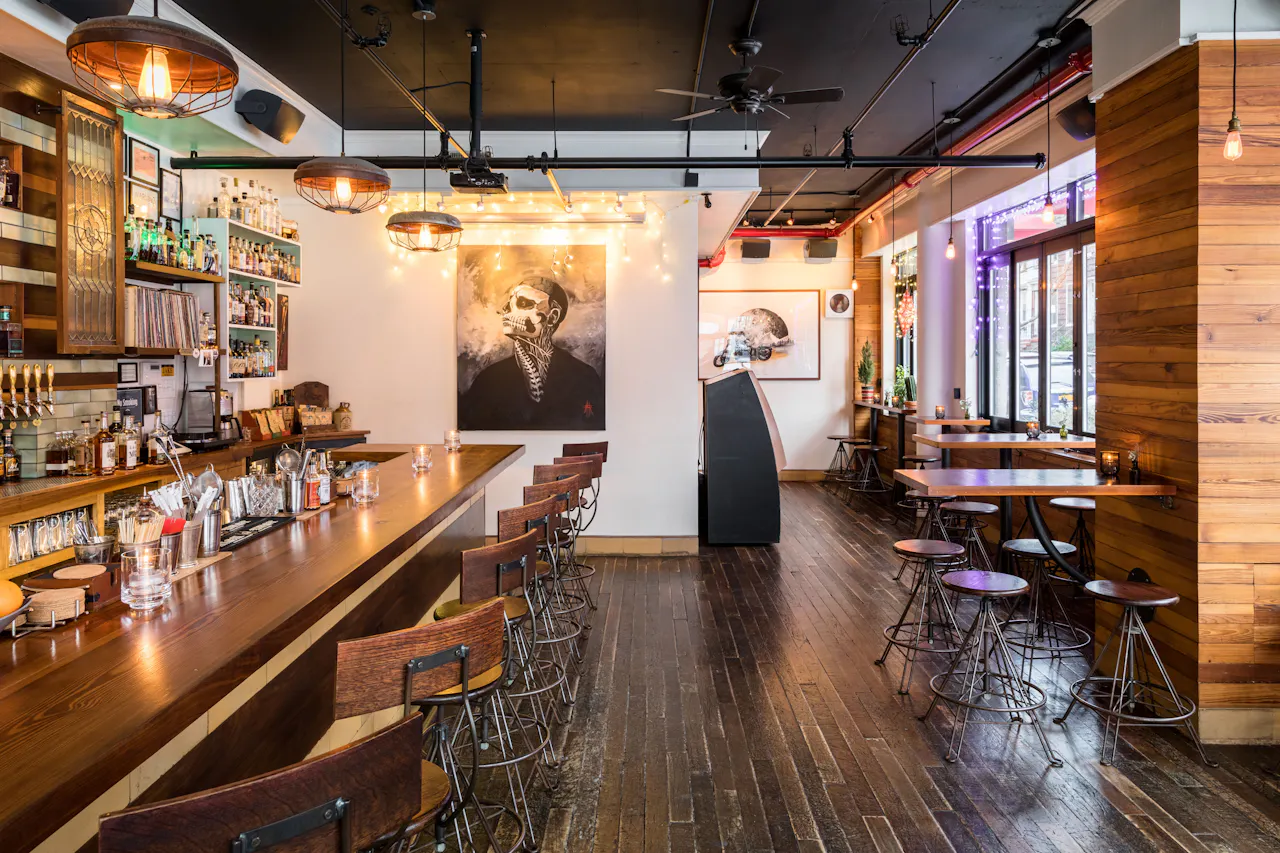 Bar photo 1