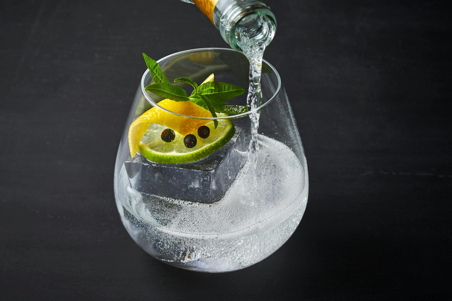 Gin tonic, Cocktail Recipe