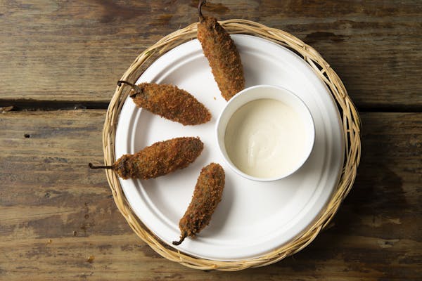 jalapeño poppers with dipping sauce