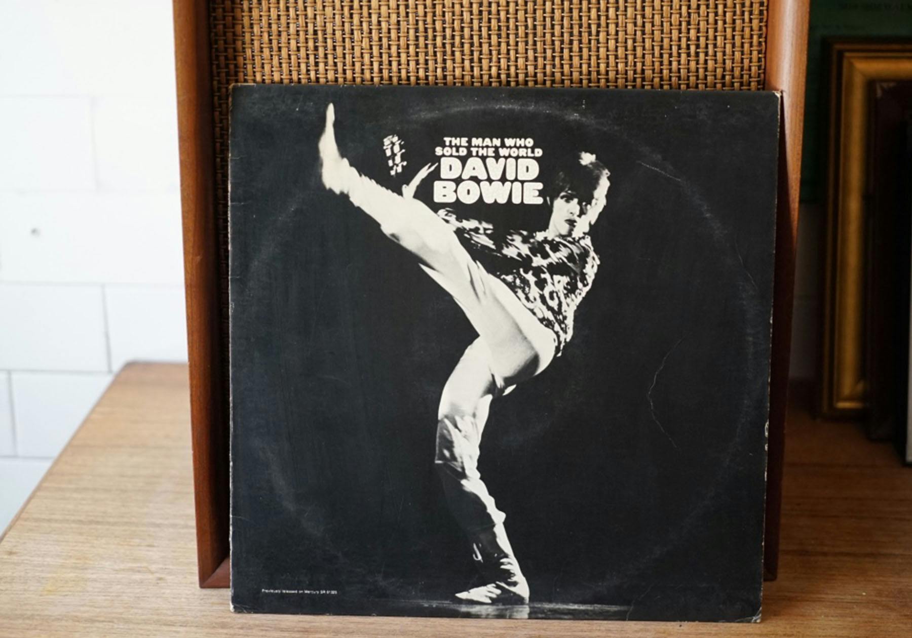 David Bowie The Man Who Sold The World Lp Antique Bar Bakery Restaurant In Hoboken Nj David Bowie The Man Who Sold The World Lp Antique Bar Bakery Restaurant In Hoboken Nj