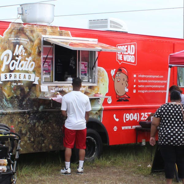 Food Truck Mr. Potato Spread in FL