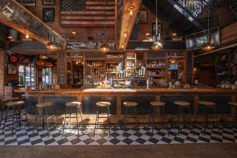 Bar photo 2