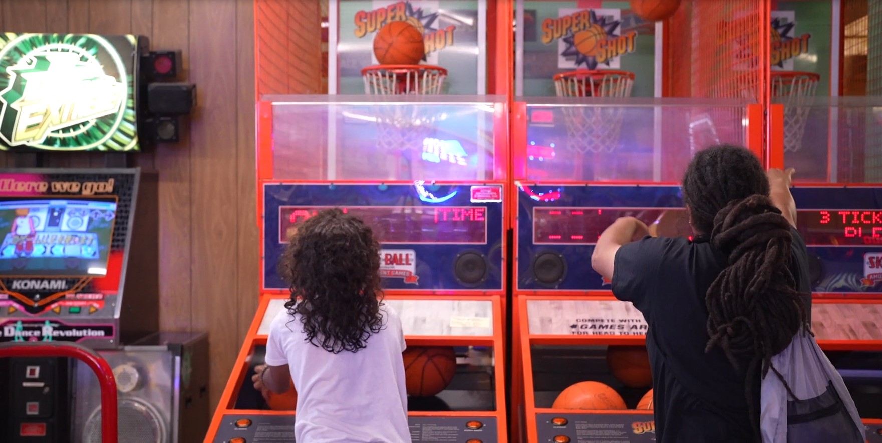 a sandy beach next to the ocean