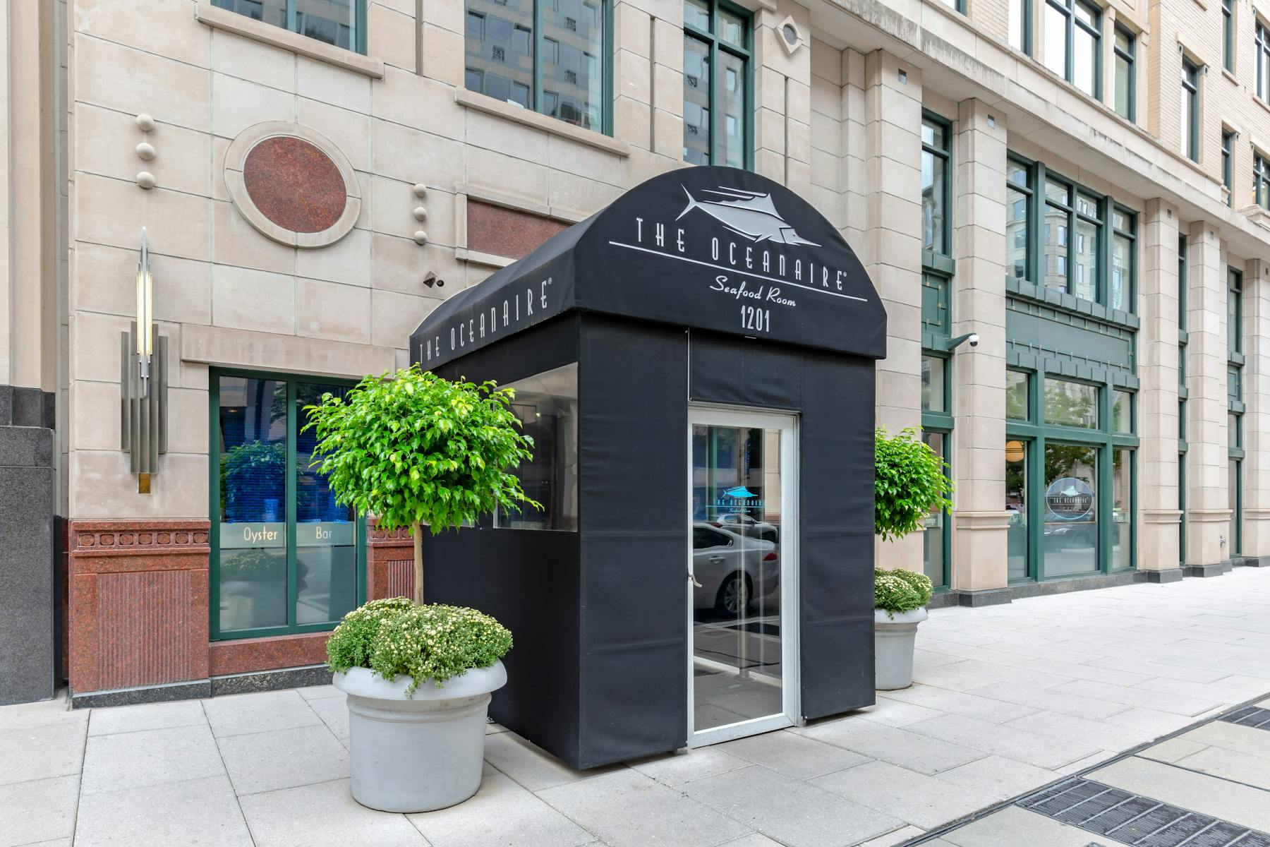 THE OCEANAIRE SEAFOOD ROOM – WASHINGTON, DC THE OCEANAIRE SEAFOOD ROOM – WASHINGTON, DC