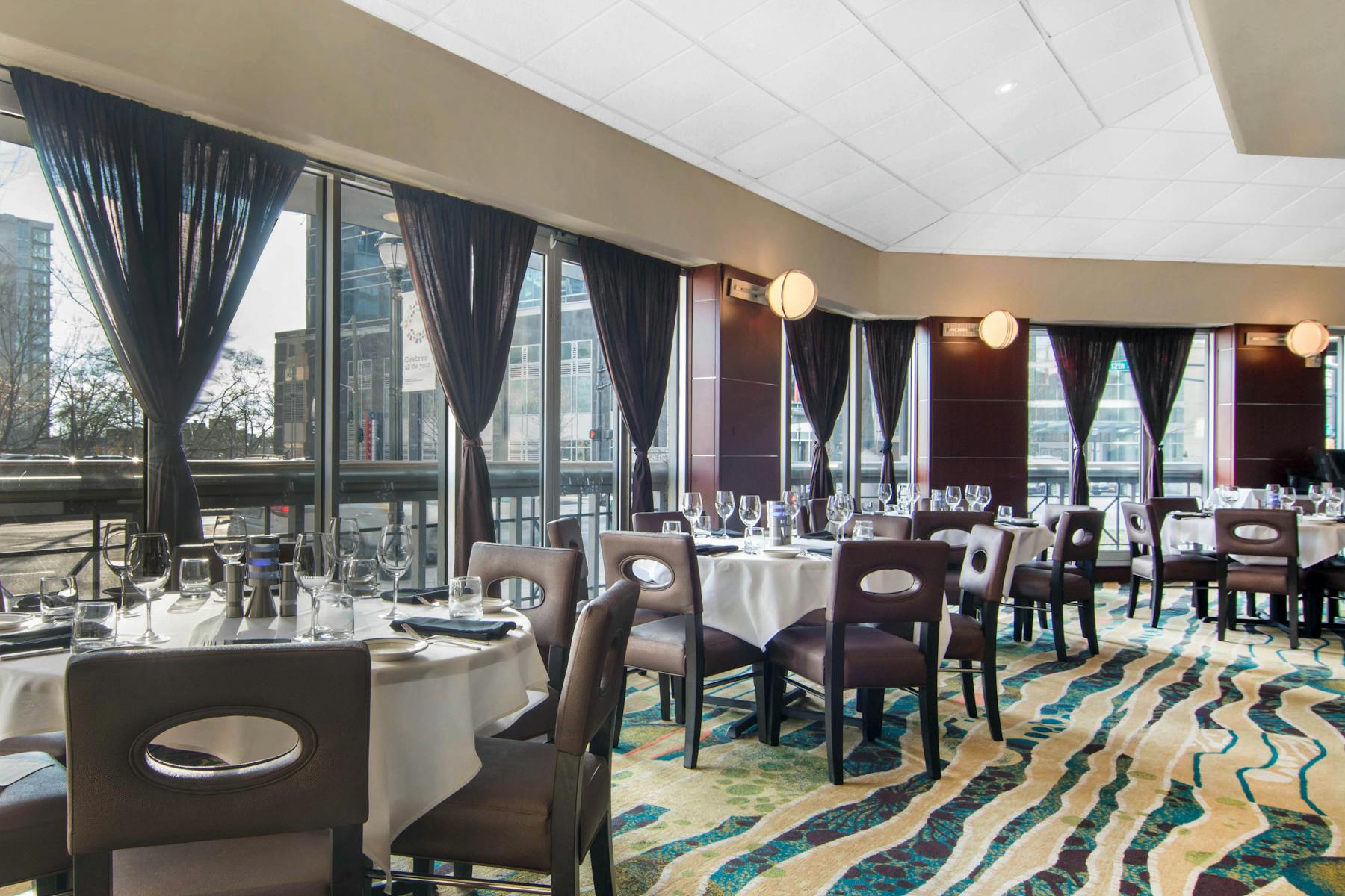 Atlanta | The Oceanaire | Fine dining seafood restaurant in the US