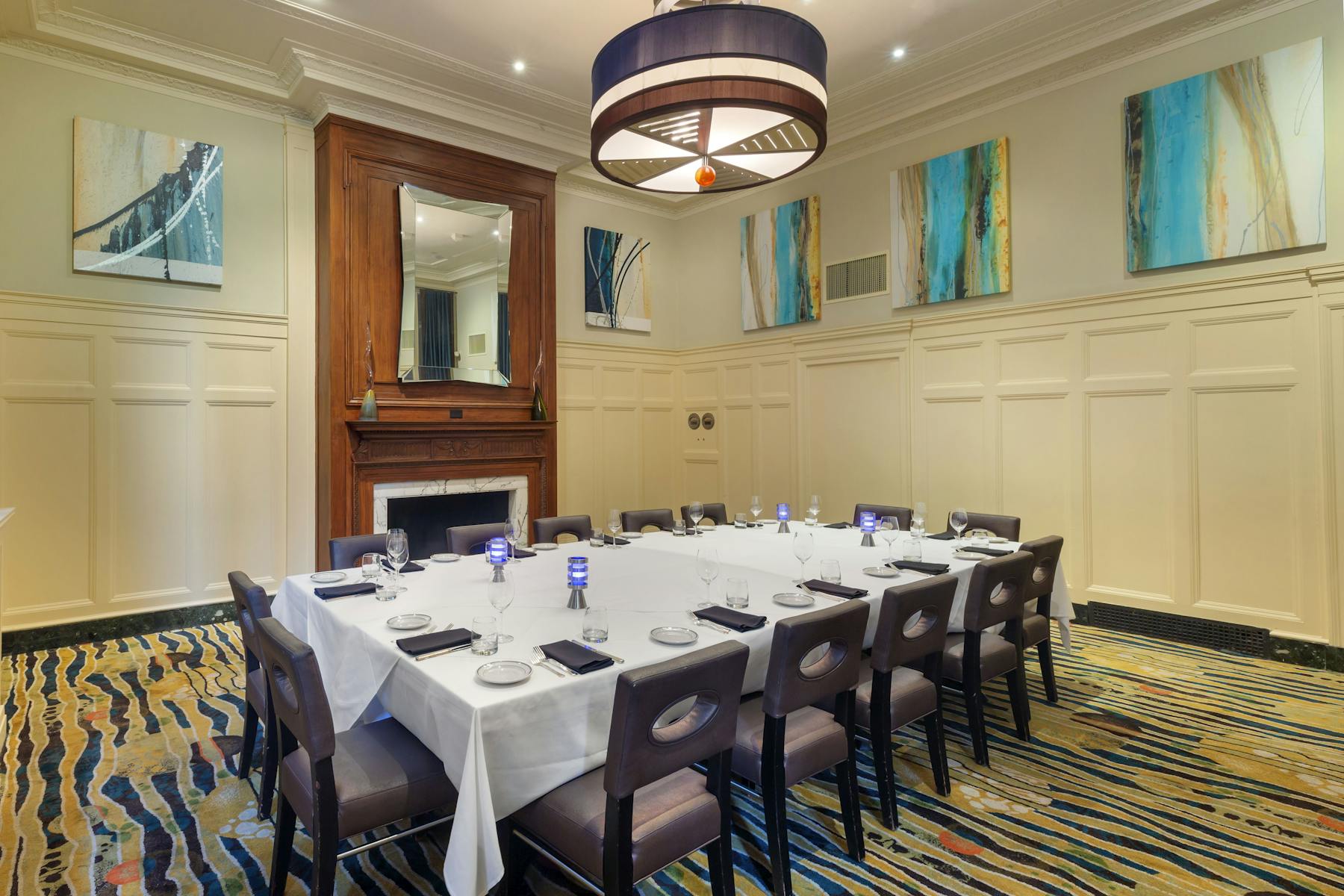 Boston The Oceanaire Fine dining seafood restaurant in the US