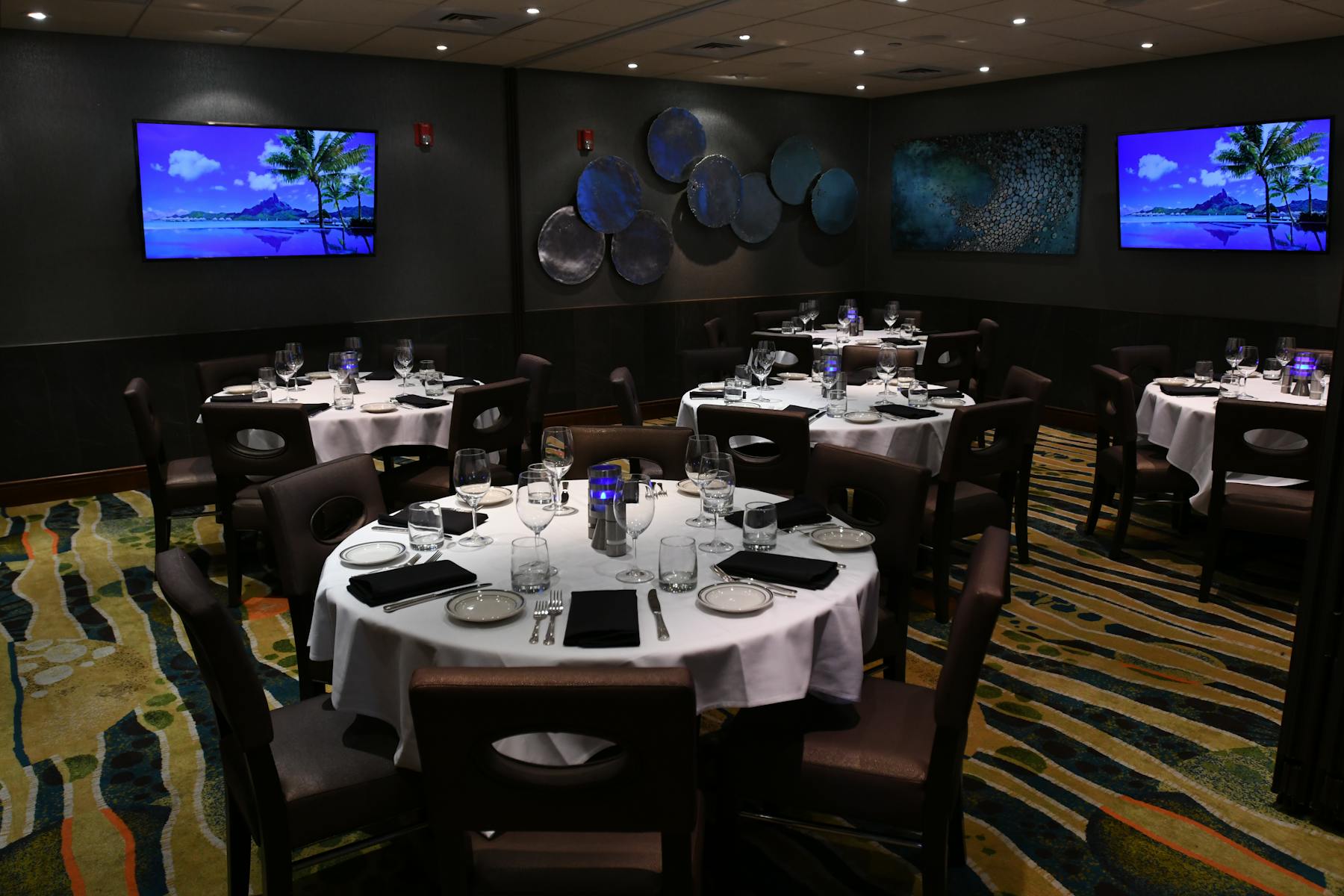 Baltimore The Oceanaire Fine dining seafood restaurant in the US