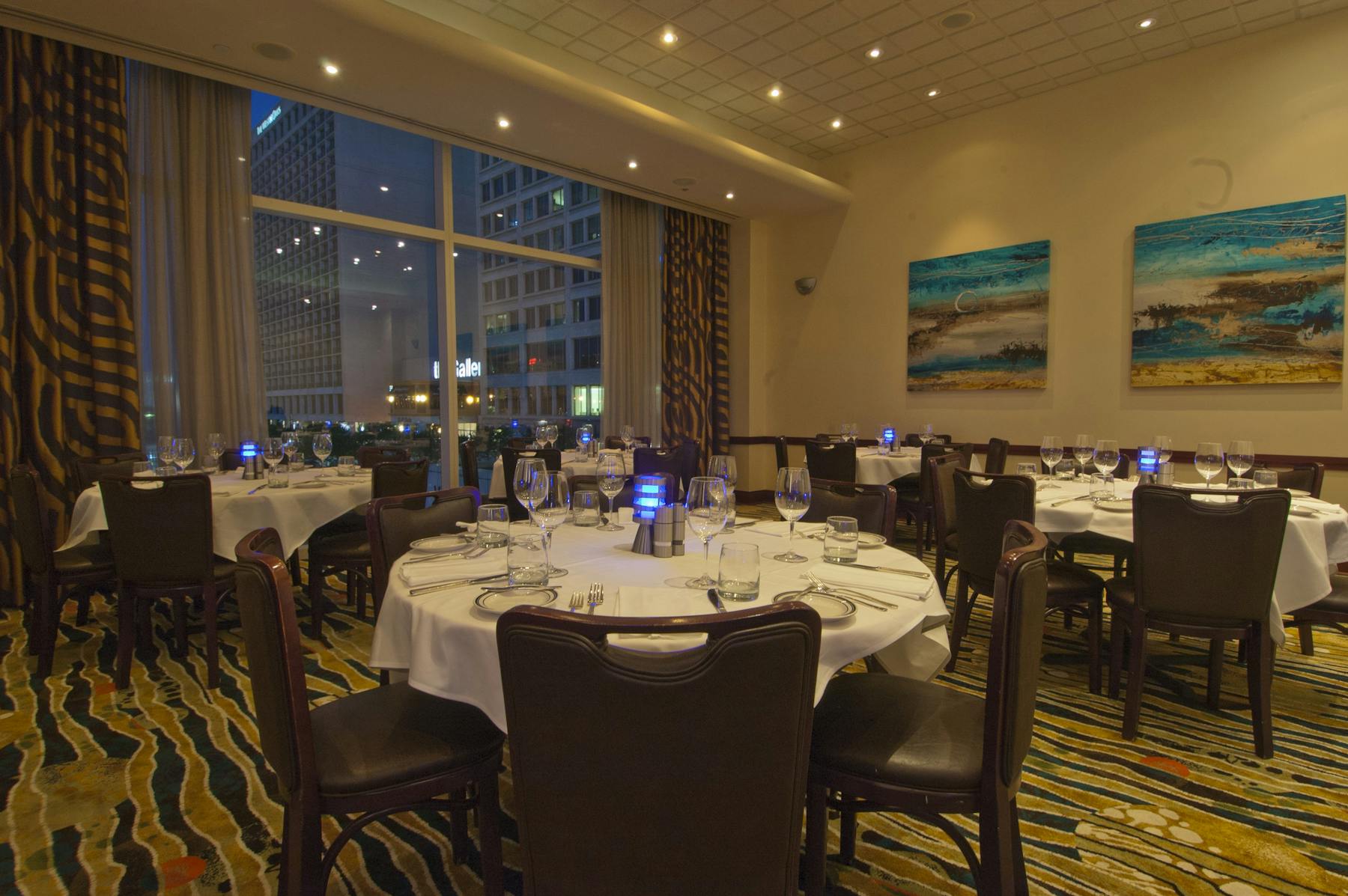Houston The Oceanaire Fine dining seafood restaurant in the US