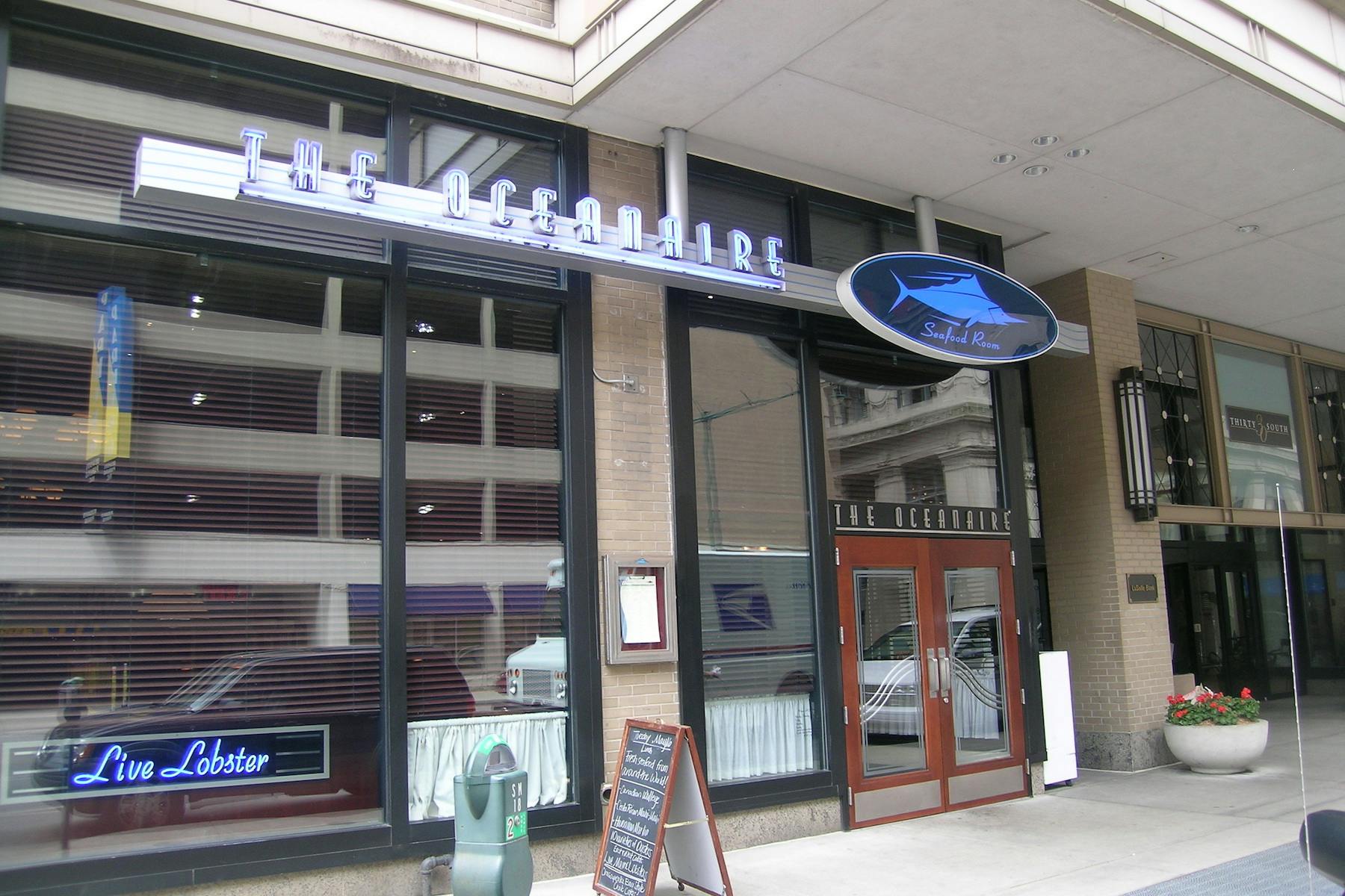 Downtown Indianapolis Hours Location The Oceanaire