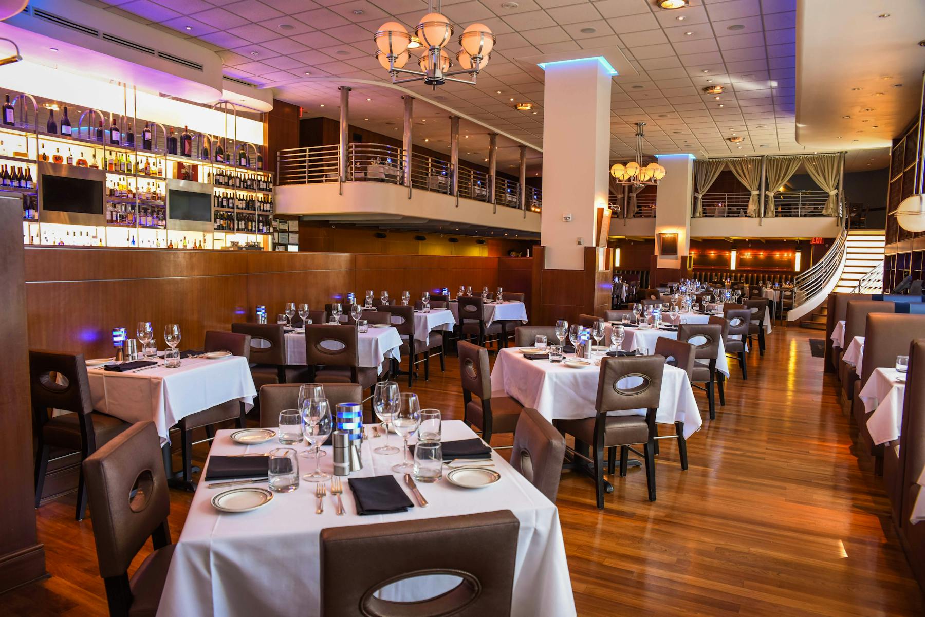 Dallas | The Oceanaire | Fine dining seafood restaurant in the US