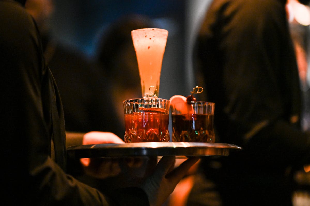 cocktails at Easys best live music in Las Vegas