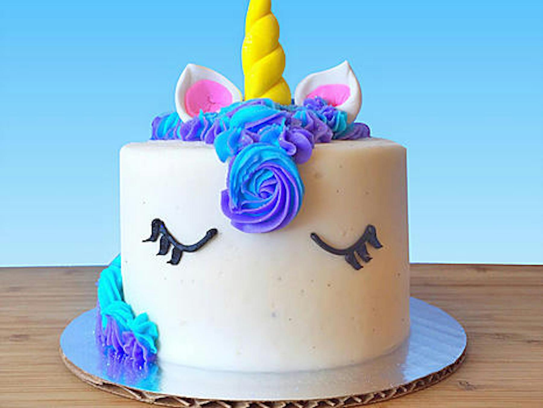 James The Giant Cupcake