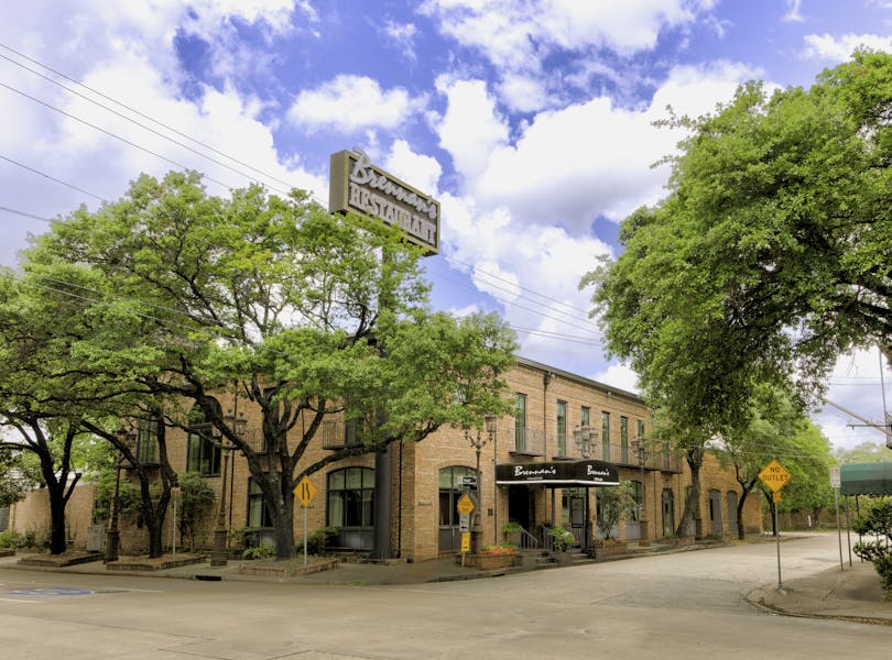 New Year&#039;s Eve Saturday, December 31, 2022 | Brennan&#039;s of Houston | The crown jewel of Bayou