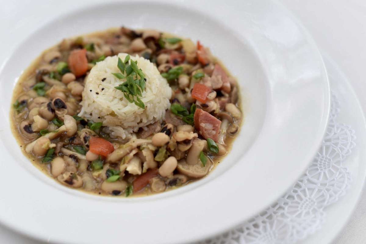 a bowl of food on a plate