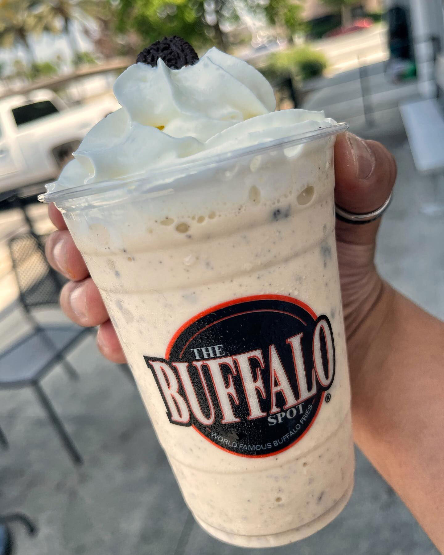 Oreo Milkshake near Crenshaw CA - The Buffalo Spot