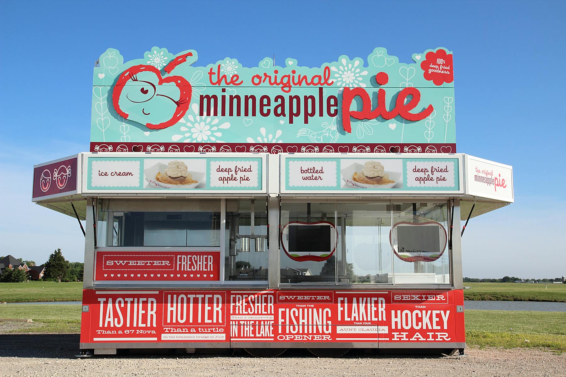 Minneapple Pie Dessert Shop in USA