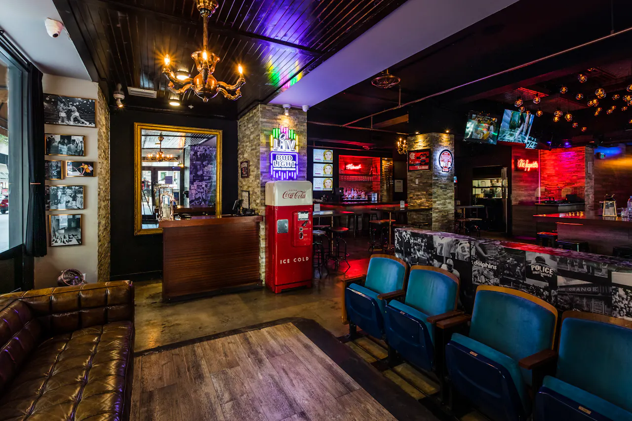 Bar photo 1