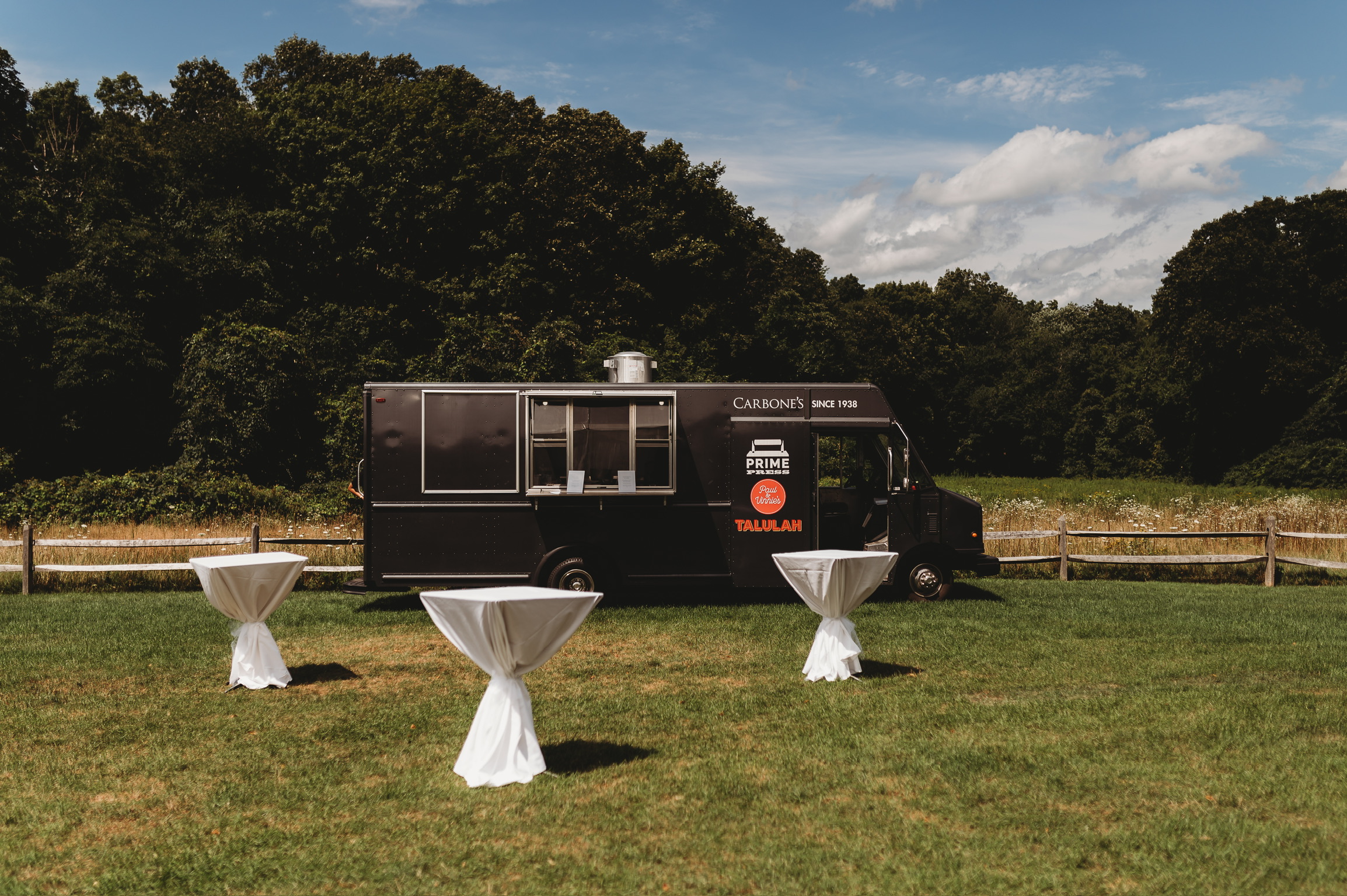 catering a wedding