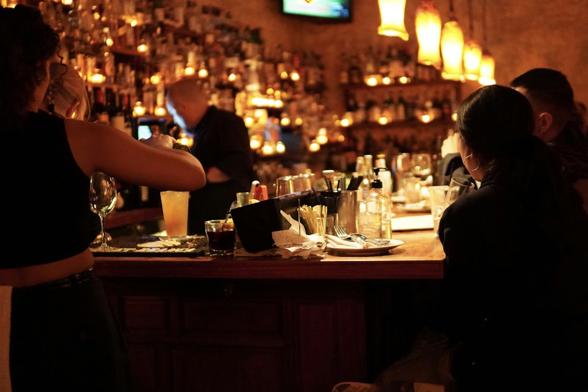 bar
