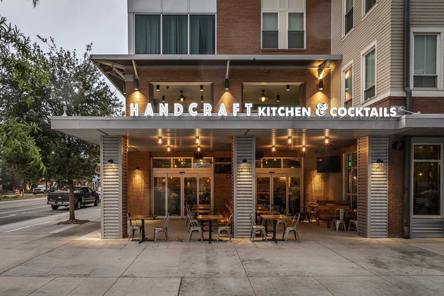 About Handcraft Kitchen Cocktails In Mt Pleasant SC   A4N4FS7mRhGTCsXGGDev 76929exterior 13 Jwb 