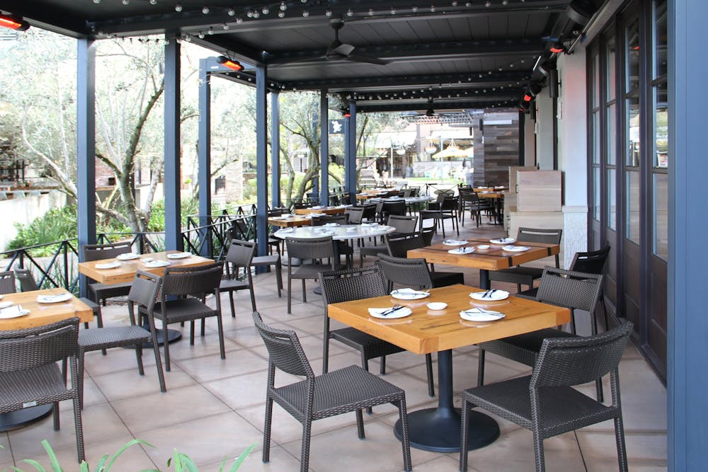 il fornaio woodland hills private patio