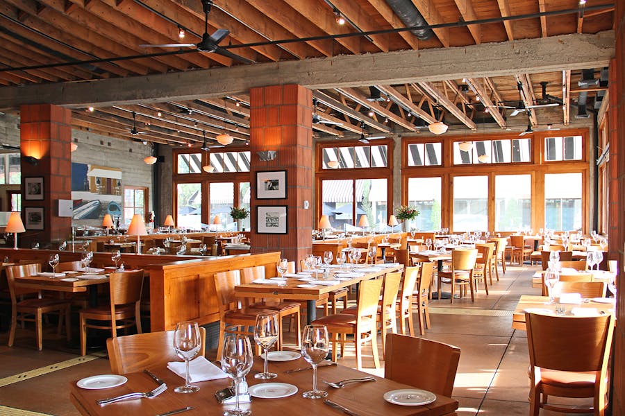 Burlingame Hours + Location Il Fornaio