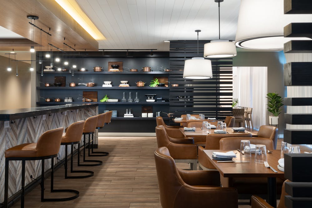 Main Dining Room & Bar