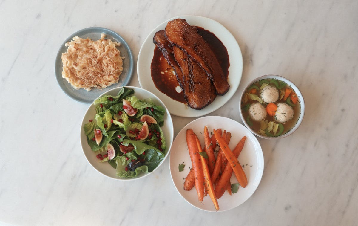 a bowl of food on a plate