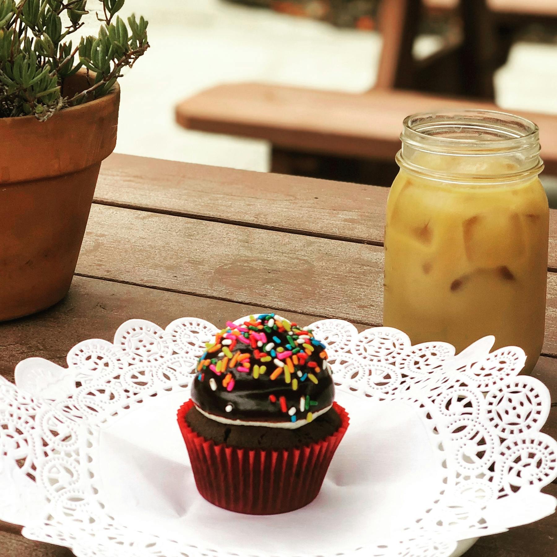 Crushcakes Cafe Cupcakery Cafe And Catering In Santa Barbara Goleta And Carpinteria Ca