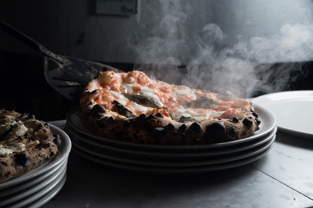 a just cooked pizza 